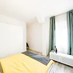 Poppea Domus Romae Hotel *