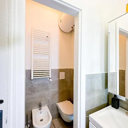 Poppea Domus Romae Hotel *