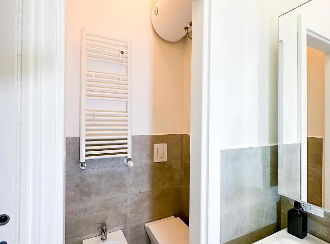 Poppea Domus Romae Hotel *